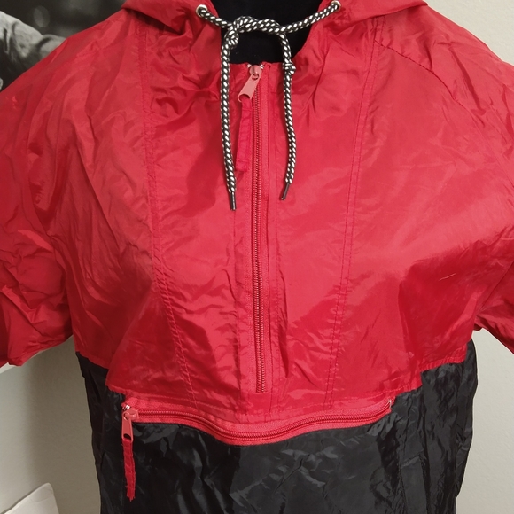 Deep Red and Black Quarter Zip Pull Over Windbreaker - Picture 5 of 9